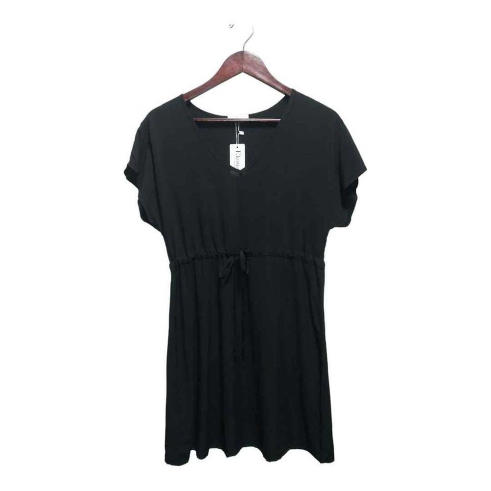 NWT Short sleeve‎ black dress by Ekouaer.  Size XS